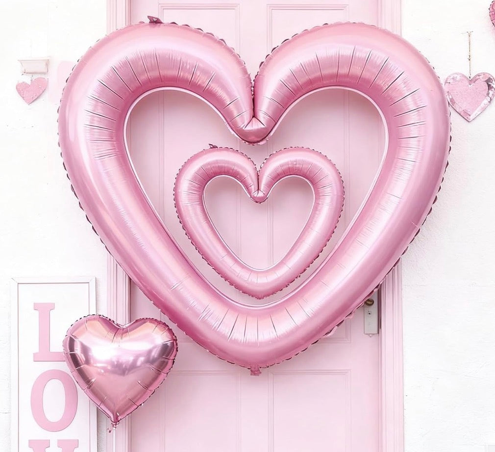A Pink heart balloon, hollow out